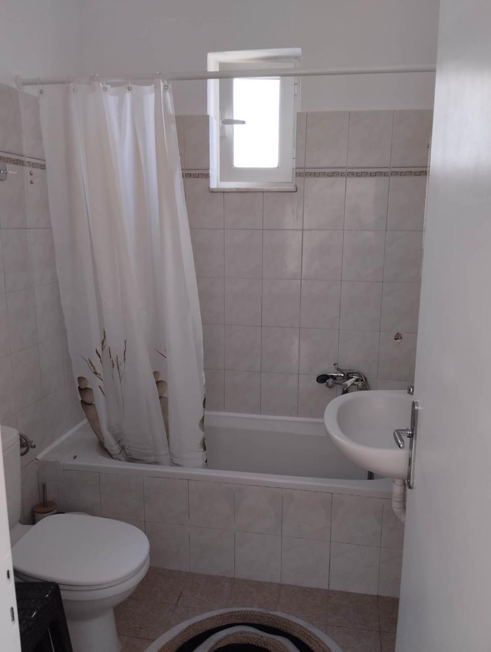 Shower, Toilet, Bath