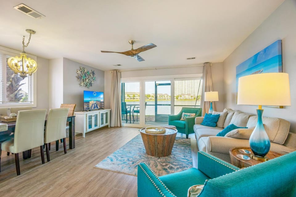 Seascape Lakefront Villa 110 Driftwood Dreams House in Miramar Beach