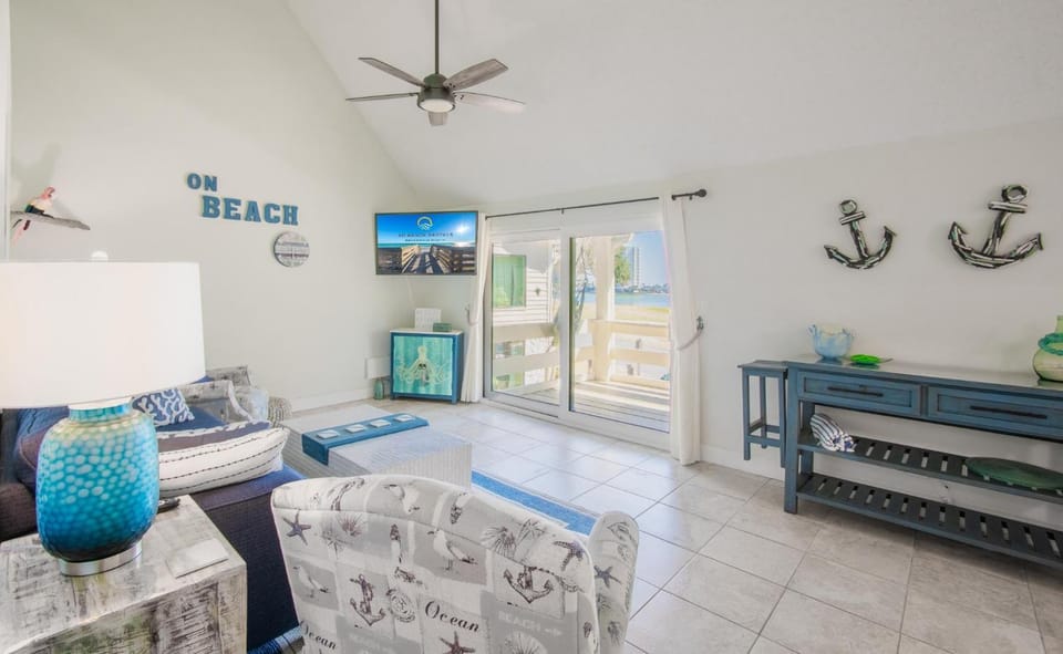 Seascape Villa - 16C House in Miramar Beach