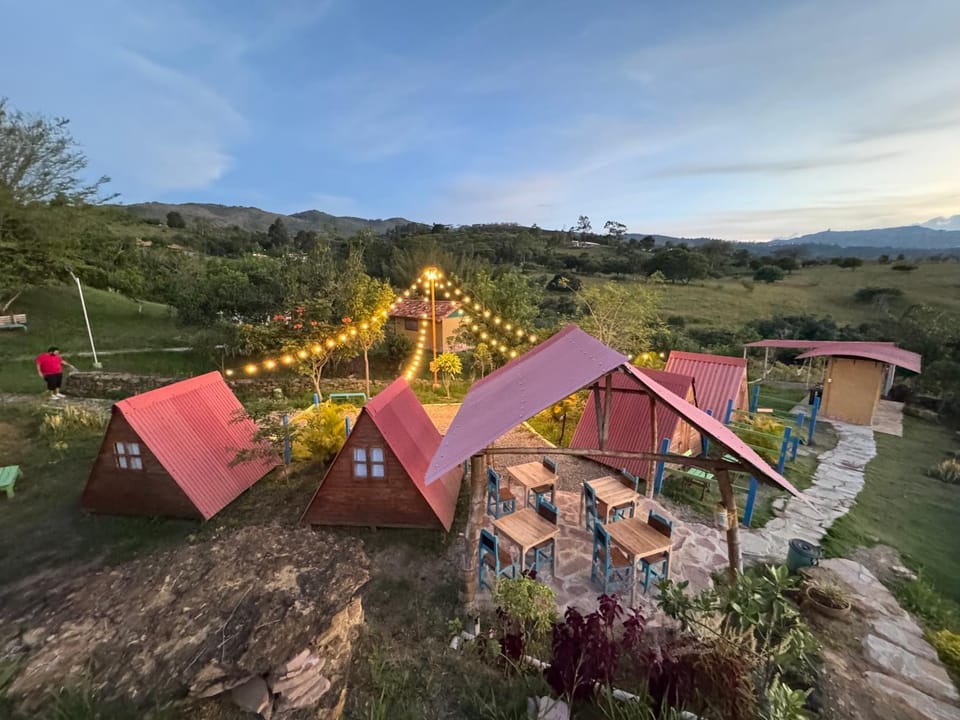 Campo Karst, Hospedaje y Campamento de montaña Campground/ 
RV Resort in Santander, Colombia