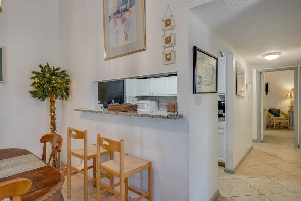 Seascape Tennis Villa 72-A House in Miramar Beach