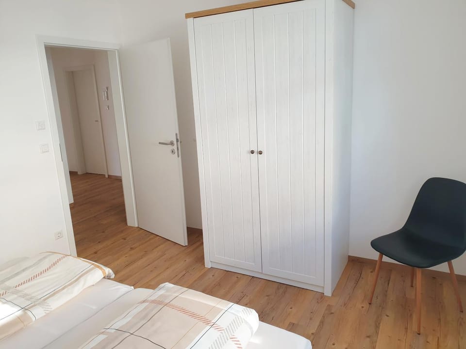 Bed, Bedroom, wardrobe