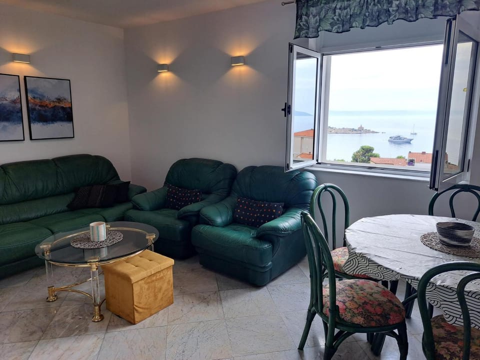 Makarska Double Seaview Bed and Breakfast in Makarska