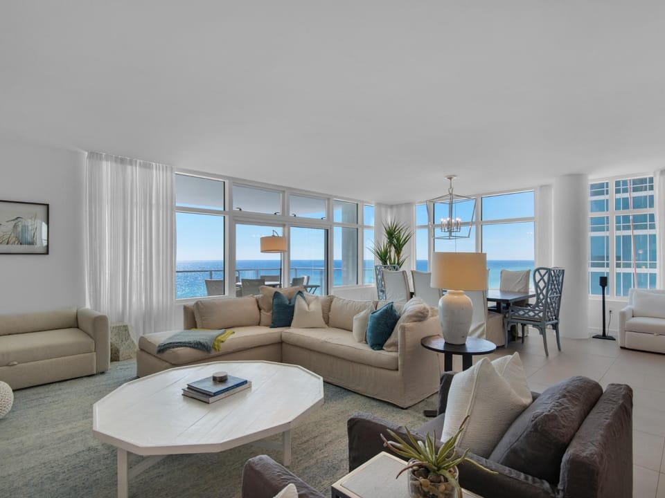 1900 Ninety Eight Condo 702 by Newman-Dailey Apartment in Destin