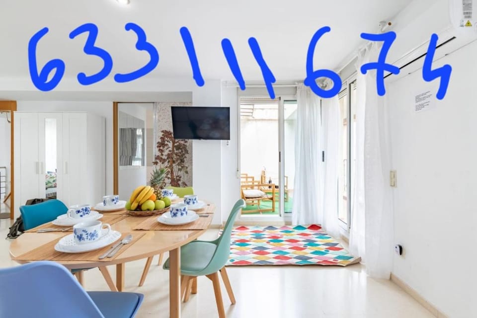 Penthouse Duplex in a 4 floors spanish house -8 min to center by Metro Apartment in Valencia
