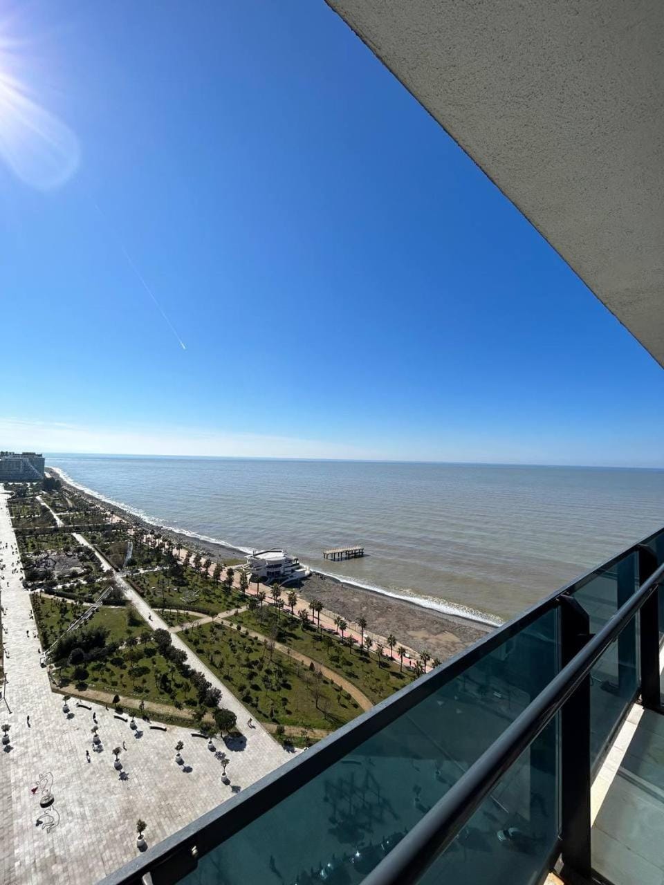 Студия с потрясающим видом на море в Orbi Beach Tower Apartment in Batumi