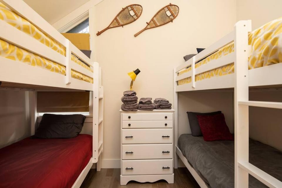 Killington Ski Chalet - Newly Renovated Chalet in Mendon