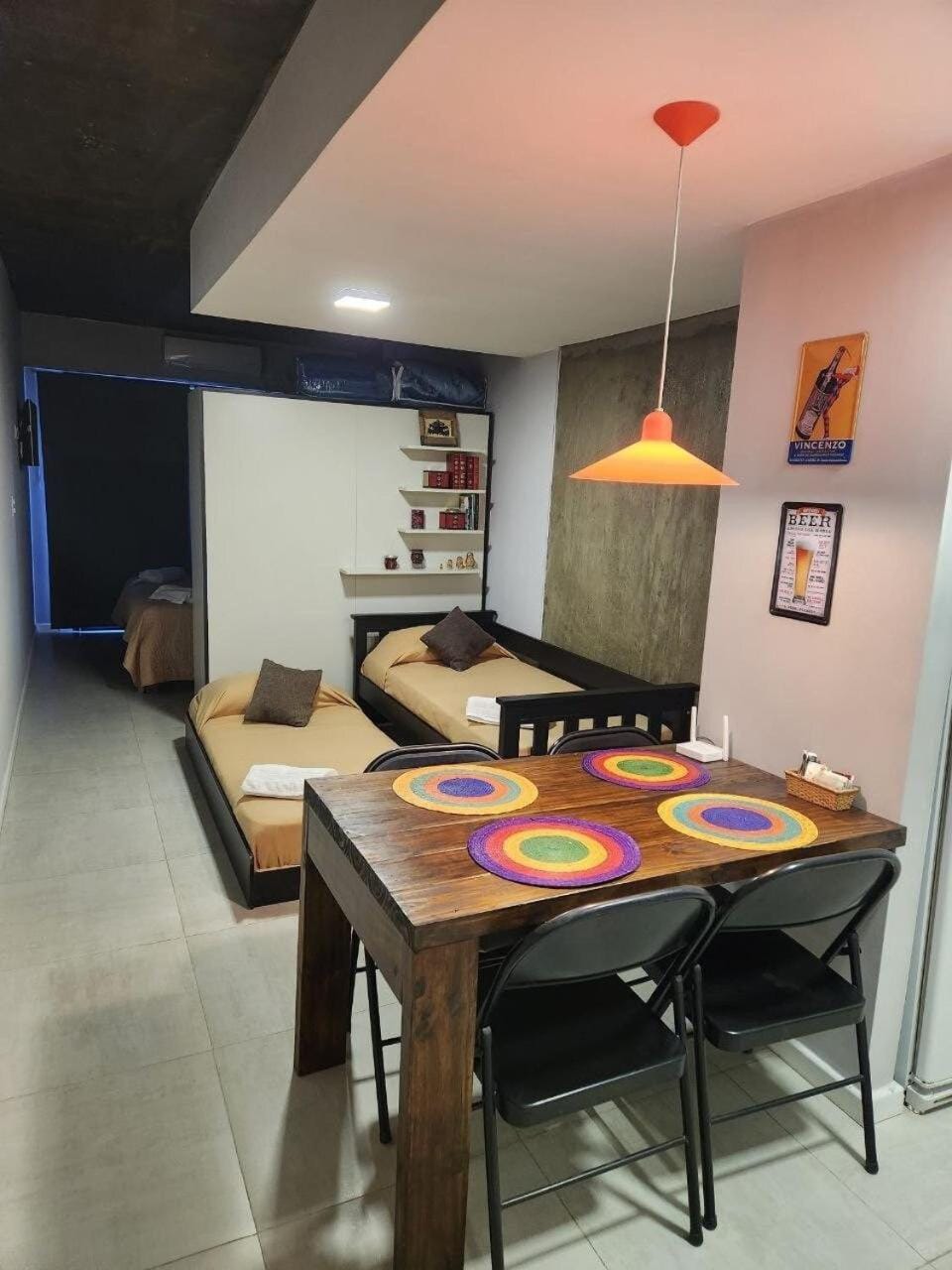 Bed, Seating area, Dining area