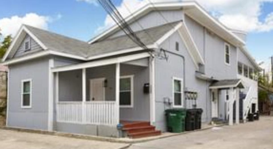 Property building, Street view