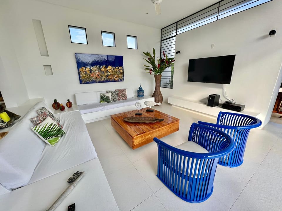 Communal lounge/ TV room, TV and multimedia, Evening entertainment