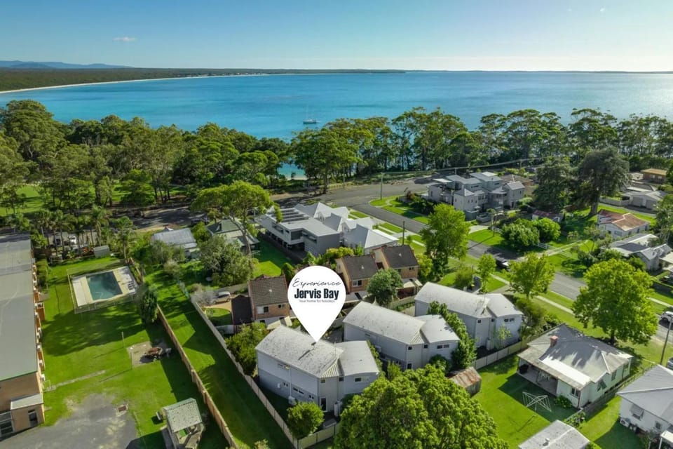 Alkira by Experience Jervis Bay House in Huskisson