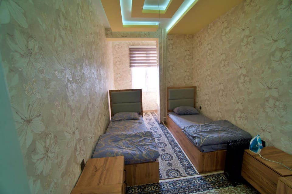 Bed, Seating area, Bedroom
