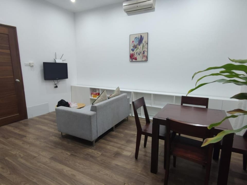 One bedroom apartment 40 Xuan Dieu Apartment in Hanoi