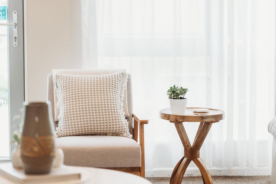 Broadway Getaway - 150 Metres to Beach Apartment in Adelaide