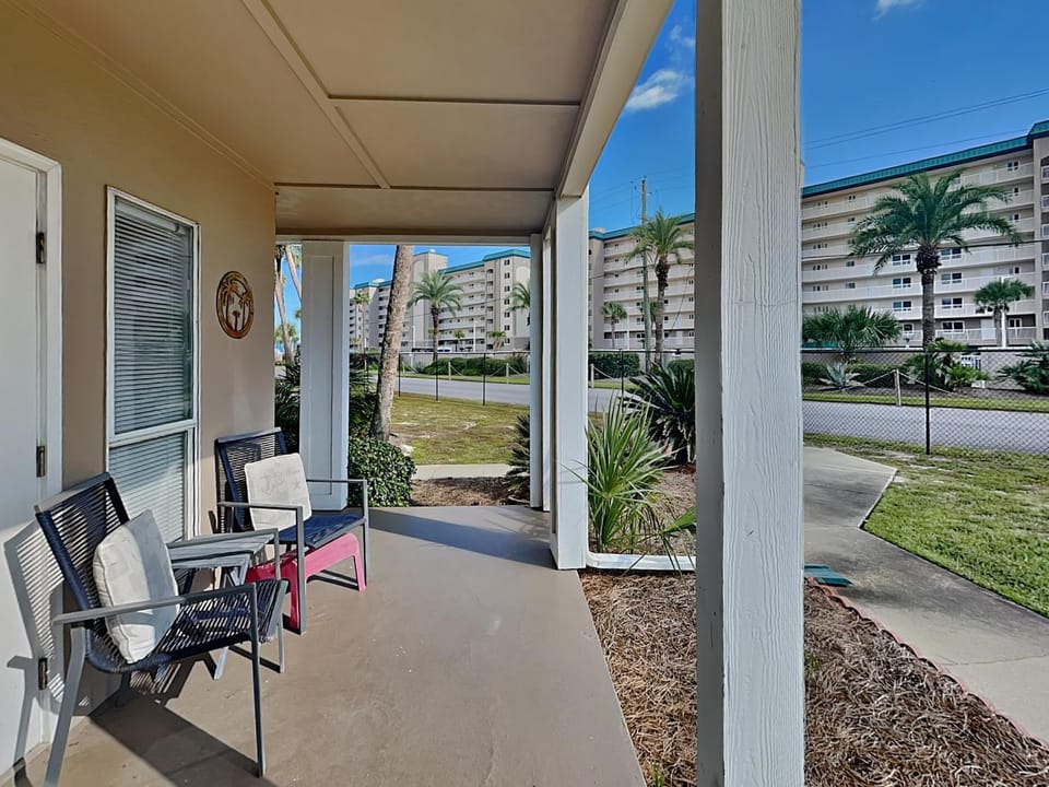 Patio, Seating area, furniture