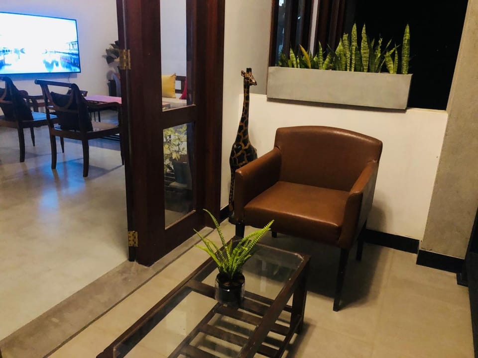 TV and multimedia, Seating area