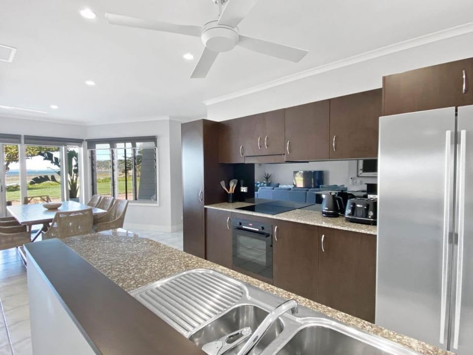 Magnetic Docks Townhouse 5 House in Queensland