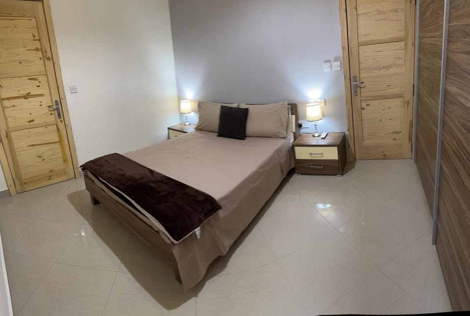 Ewa Apt - 3-Bed near Sliema - St Julians Seafront Apartment in Sliema