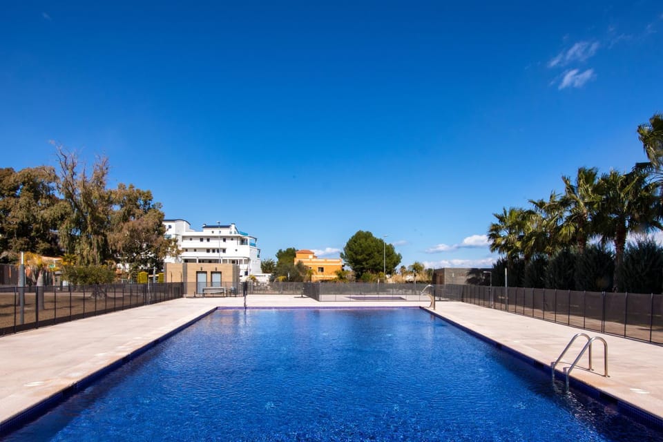 Solarium, Swimming pool