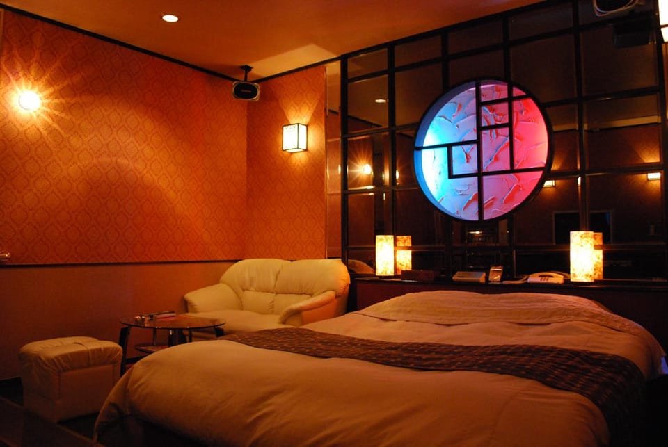 SKY JZauruss バズるホテル ,Dinosaur Love Hotel Love hotel in Japan