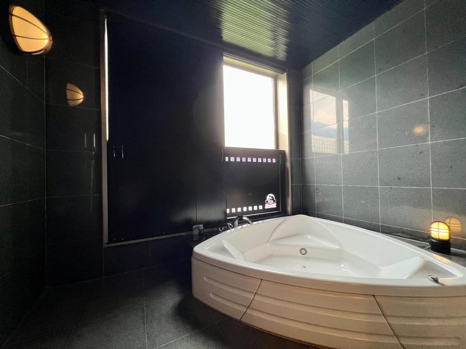 SKY JZauruss バズるホテル ,Dinosaur Love Hotel Love hotel in Japan