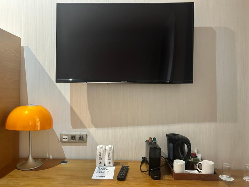 TV and multimedia, Coffee/tea facilities