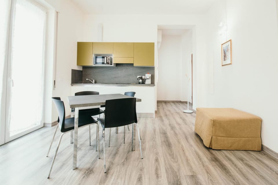 Kitchen or kitchenette, Living room, Dining area