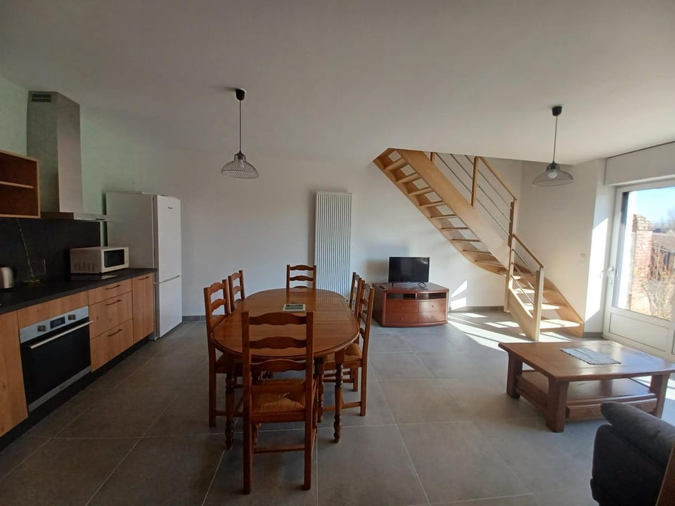 TV and multimedia, Kitchen or kitchenette, Living room, Seating area, dishwasher, minibar, pet friendly, stove
