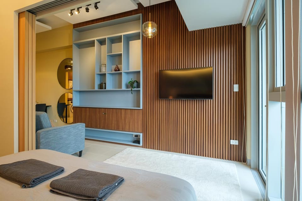 Communal lounge/ TV room, Bed, TV and multimedia, Photo of the whole room, Evening entertainment, Bedroom, towels