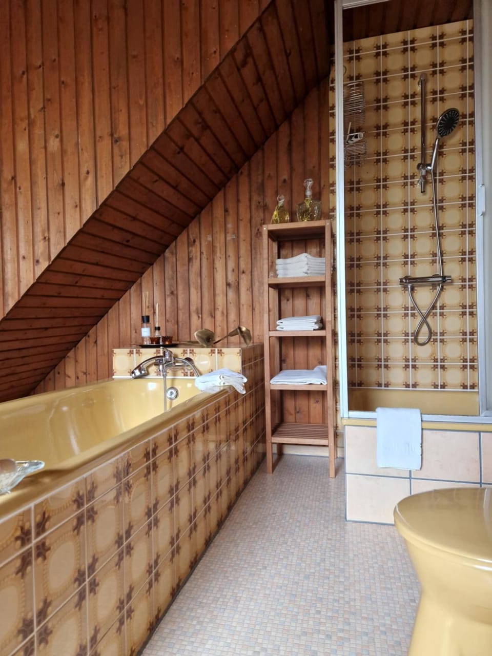 Bathroom, Bath