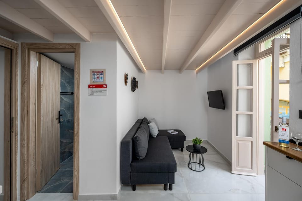 TV and multimedia, Living room, Seating area