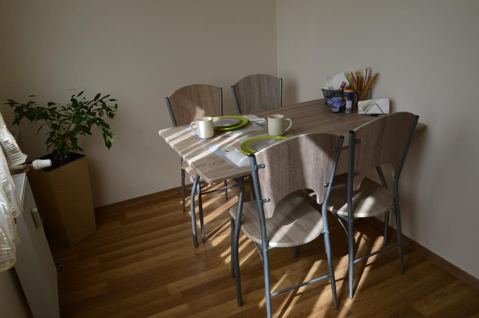 Dining area, Meals, Breakfast