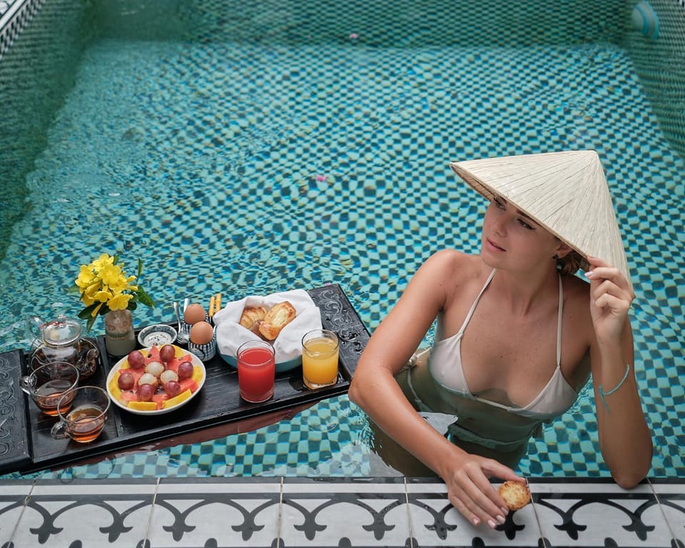 Food and drinks, Pool view, Swimming pool, Swimming pool, Breakfast