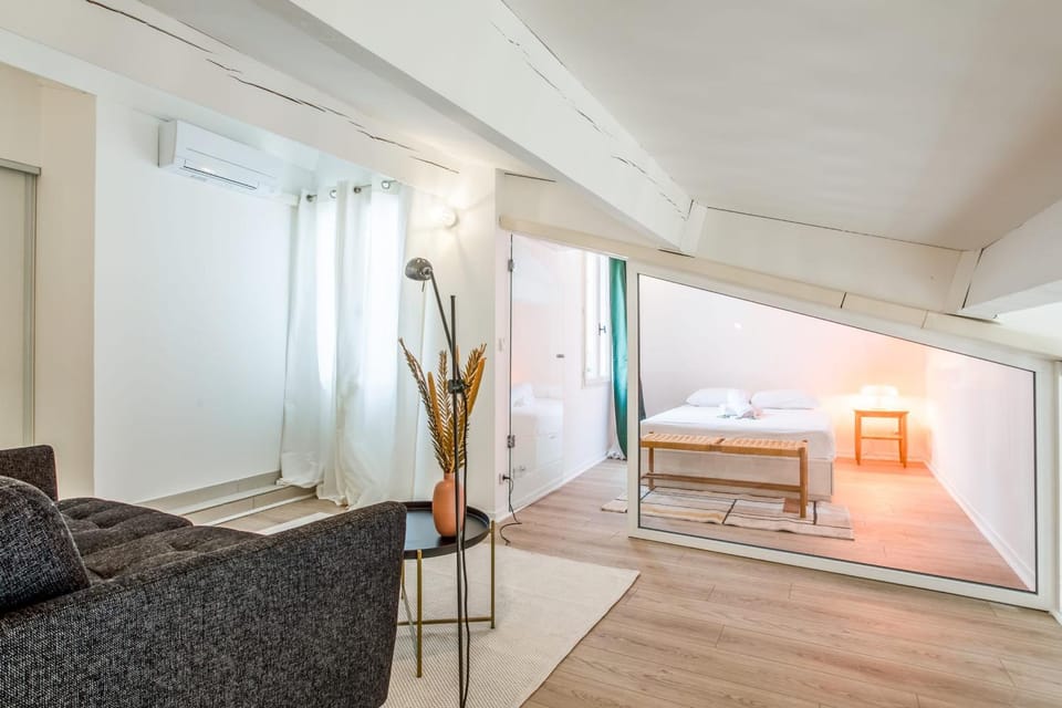 Appartement Cezanne - Welkeys Apartment in Aix-en-Provence