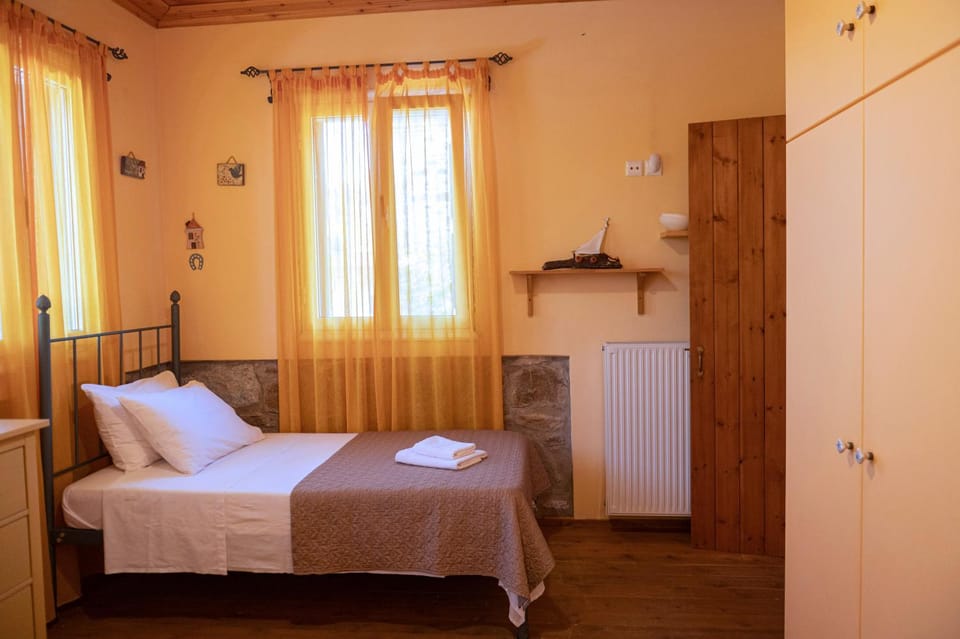ΑΝeΜΙ House in Decentralized Administration of the Aegean