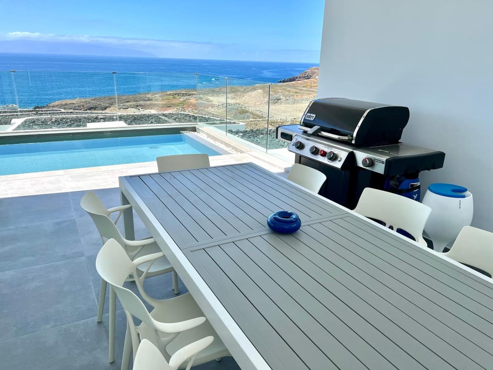 Seating area, Dining area, Pool view, Sea view, Swimming pool