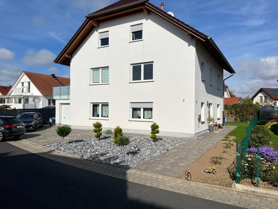 Property building, Street view, Parking