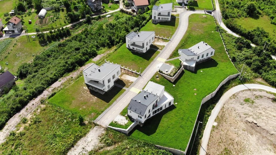 Property building, Neighbourhood, Bird's eye view