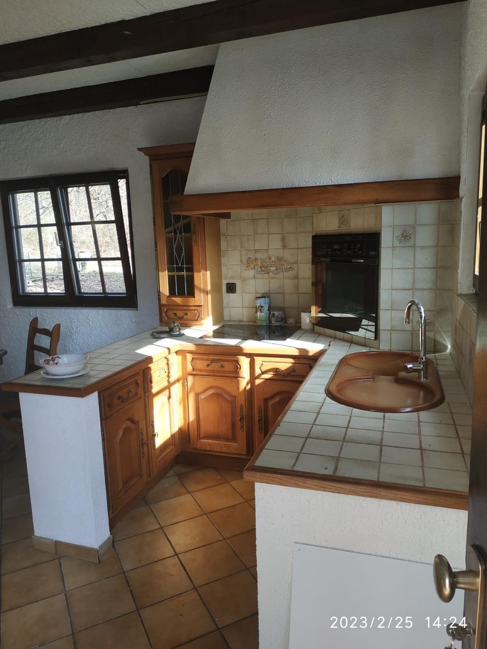 Kitchen or kitchenette, Living room