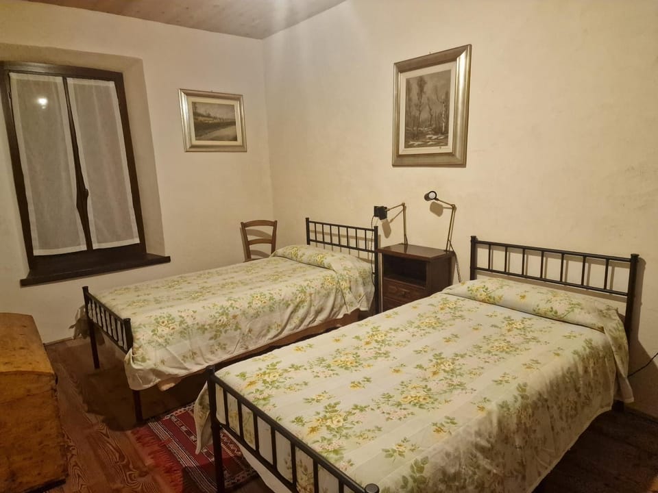 DA TINTI Apartment in Piedmont