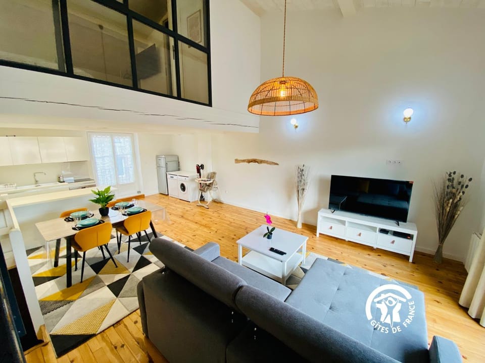 Loft cocon climatisé - Imprenable vue sur le château Comtal Apartment in Carcassonne