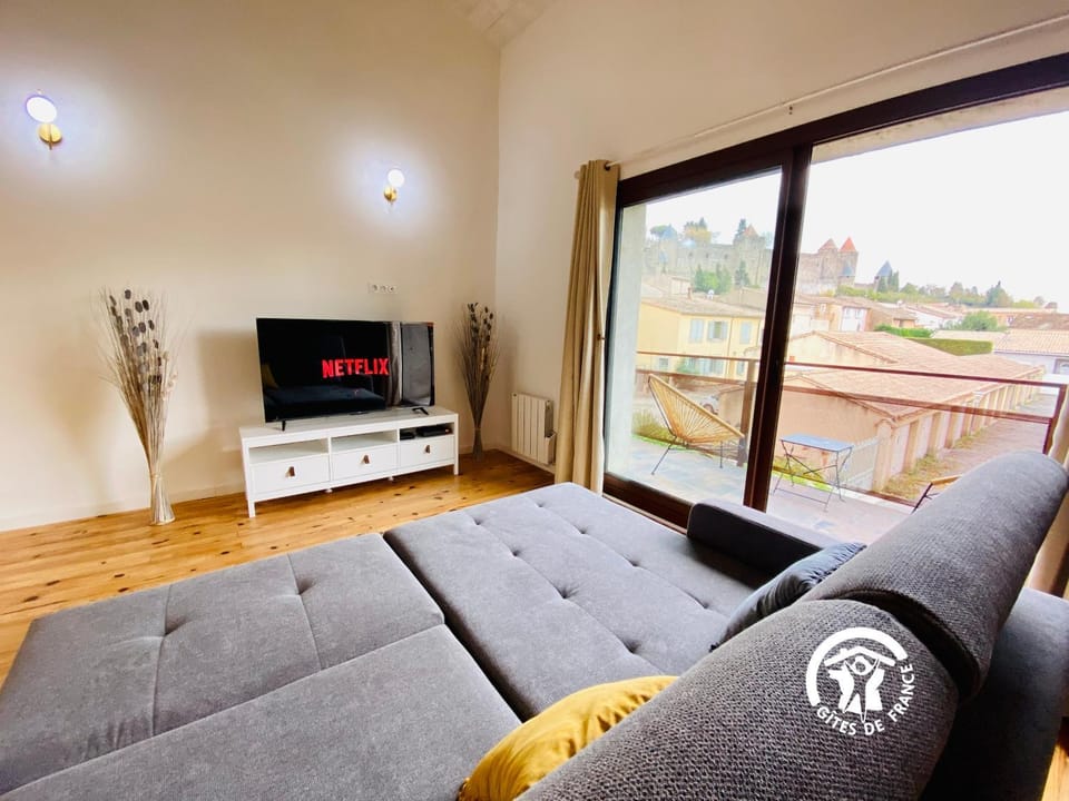Loft cocon climatisé - Imprenable vue sur le château Comtal Apartment in Carcassonne