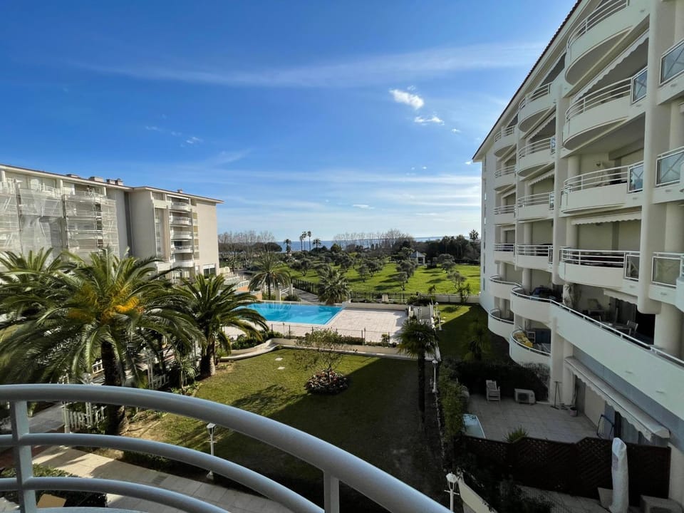 Day, Balcony/Terrace, Garden view, Pool view, Sea view, Swimming pool