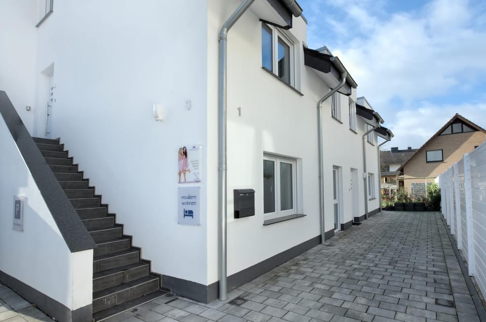Property building, Street view