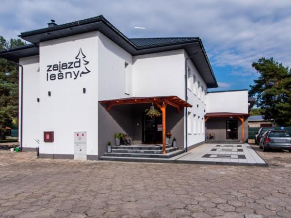Zajazd Leśny Zwierzyniec Inn in Lviv Oblast