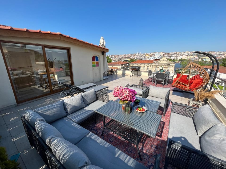 Day, View (from property/room), Balcony/Terrace, Balcony/Terrace, Seating area