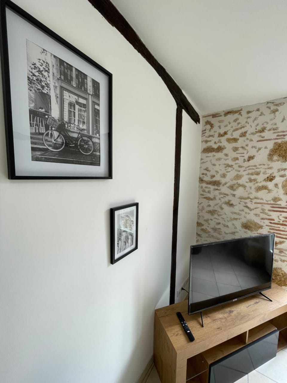 Communal lounge/ TV room, TV and multimedia, Decorative detail