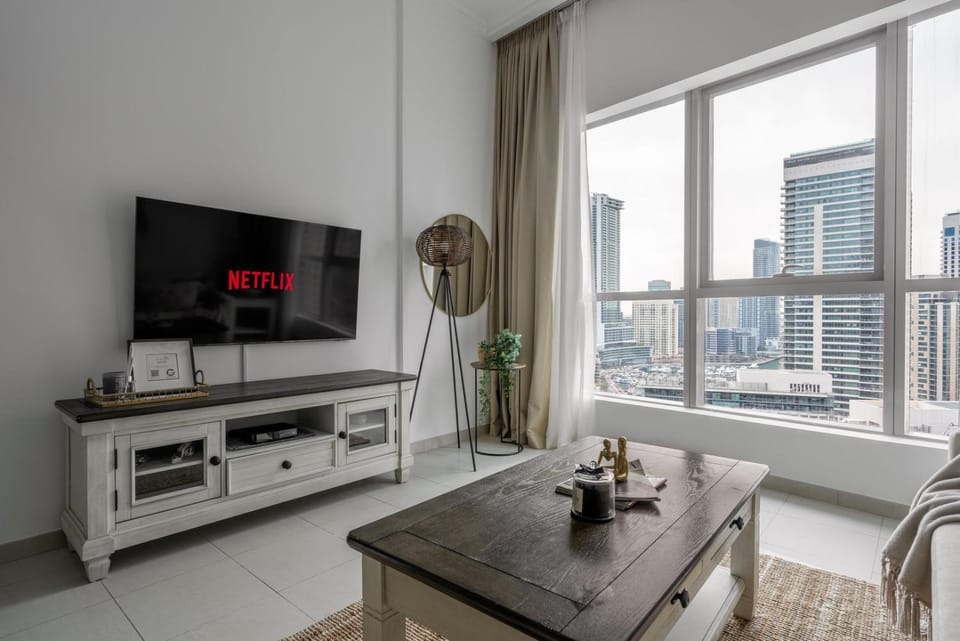 GuestReady - 1BR water view balcony | Dubai Marina Apartment in Dubai