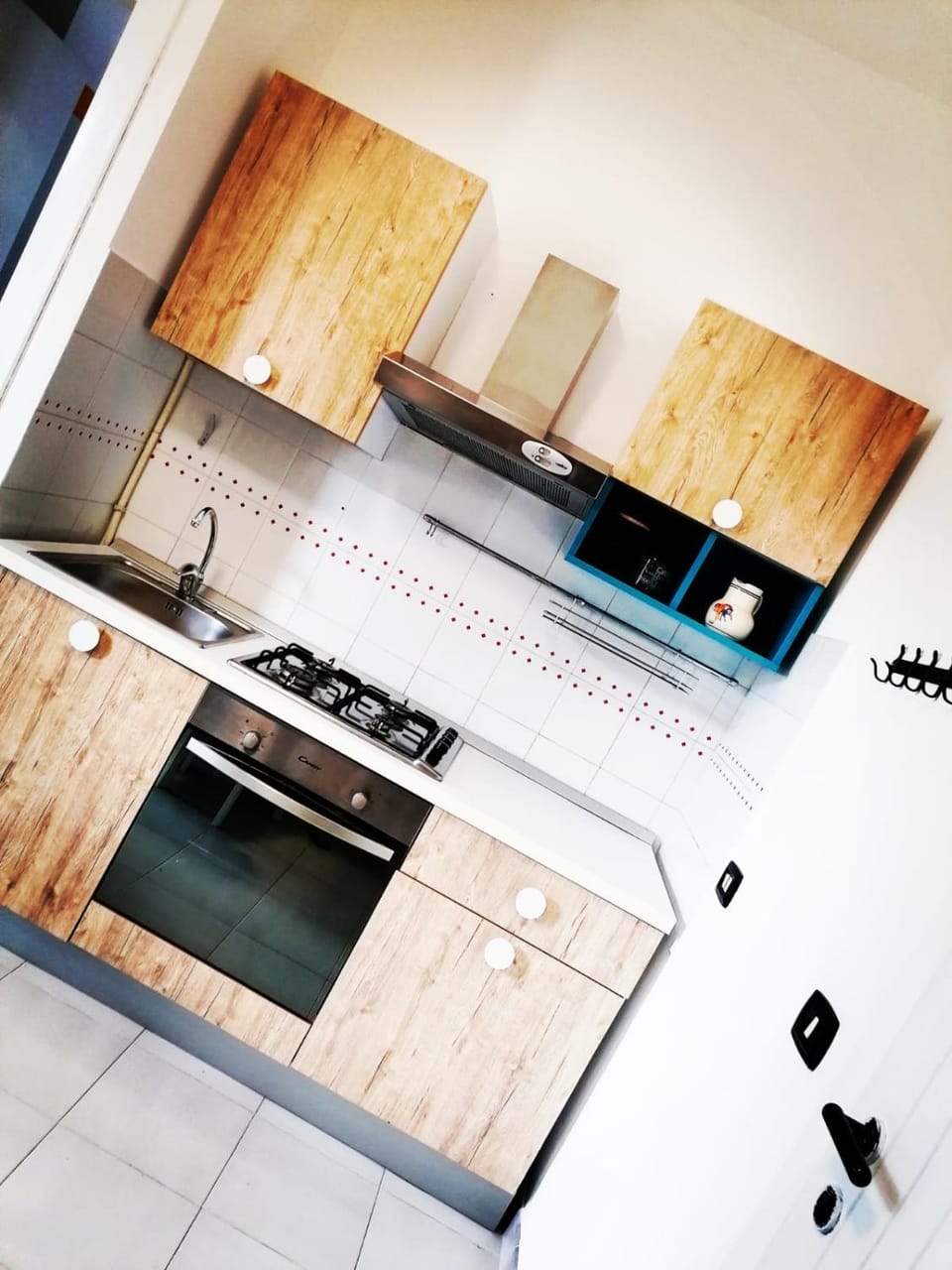 Kitchen or kitchenette, pet friendly, stove