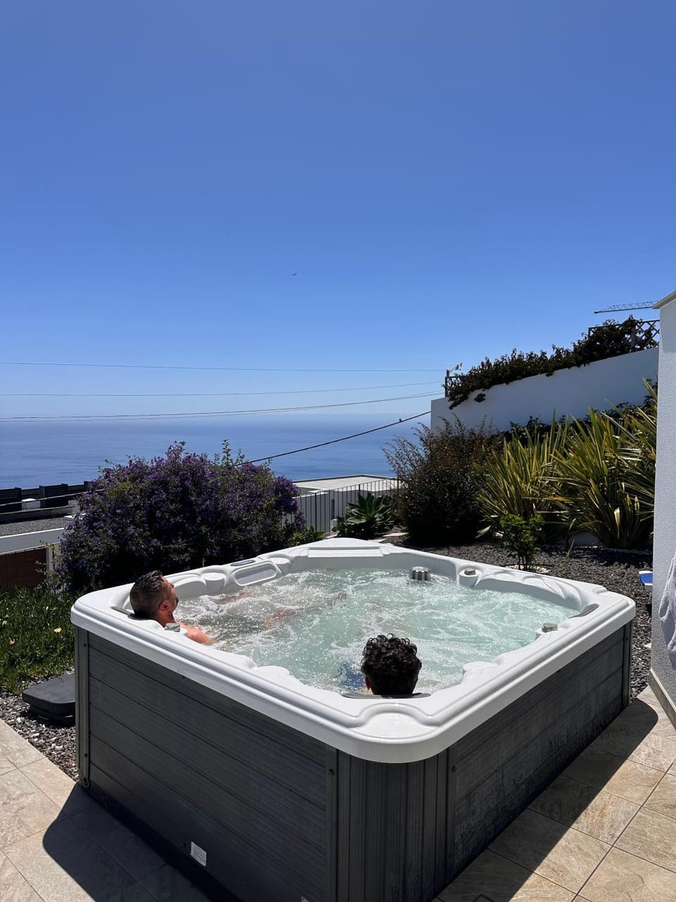 Garden, Hot Tub, Sea view